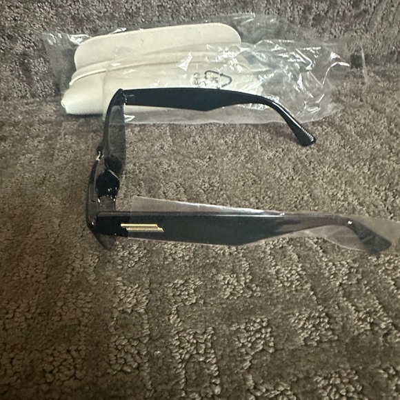 SUMMER & ROSE Noemie Sunglasses - Cat Eye